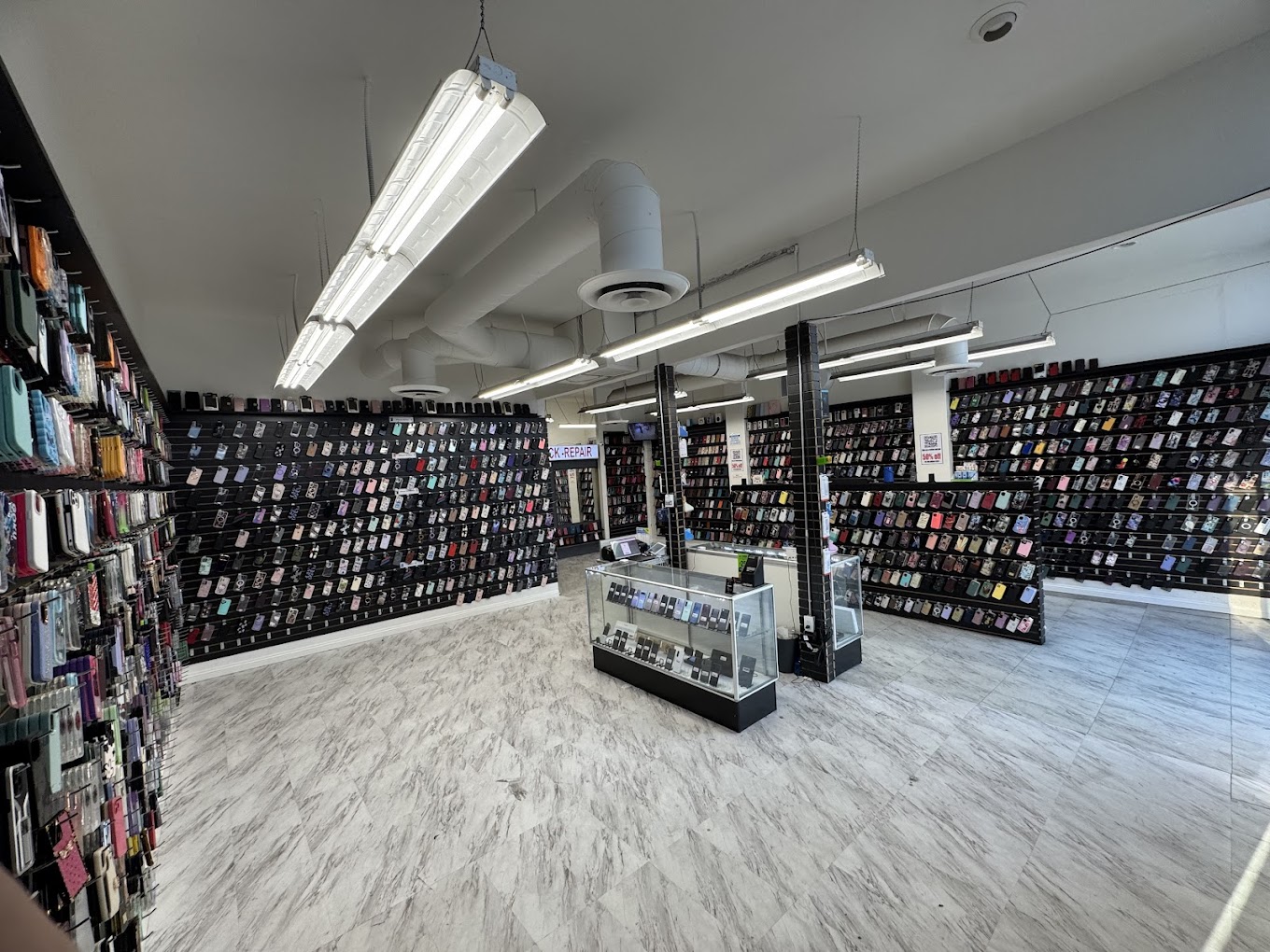 Cell Phone Planet Store Interior